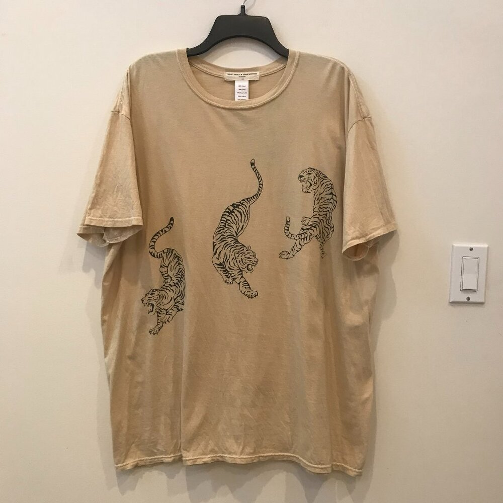 Project Social T x Urban Outfitters 2-sided Tigers tee, oversized size S/M